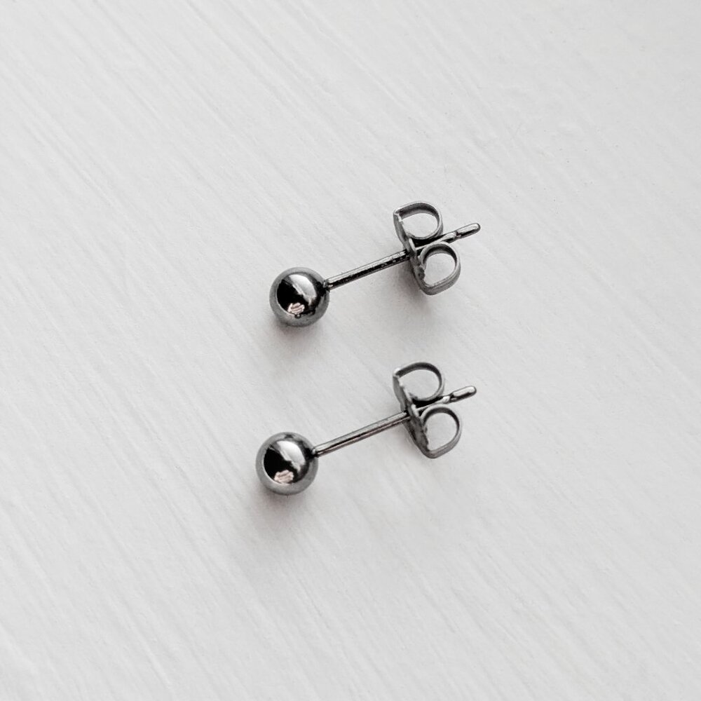 1 Pair Titanium 4mm Ball Stud Earrings - Hypoallergenic, Silver Tone, Minimalist